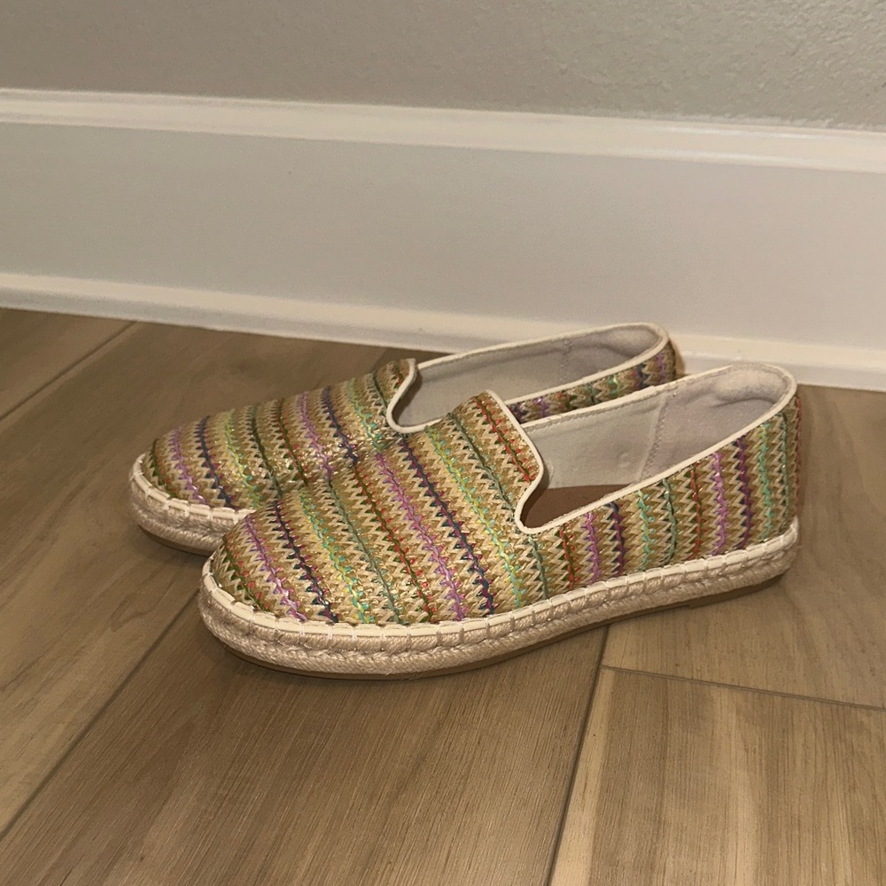 EUC Women’s Universal Thread  Multicolor Woven Flats Slip on Shoes Size 7.5